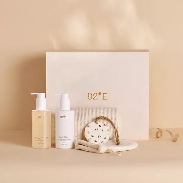 82°E By Deepika Padukone Gift Box for Her Combo - Gift Box