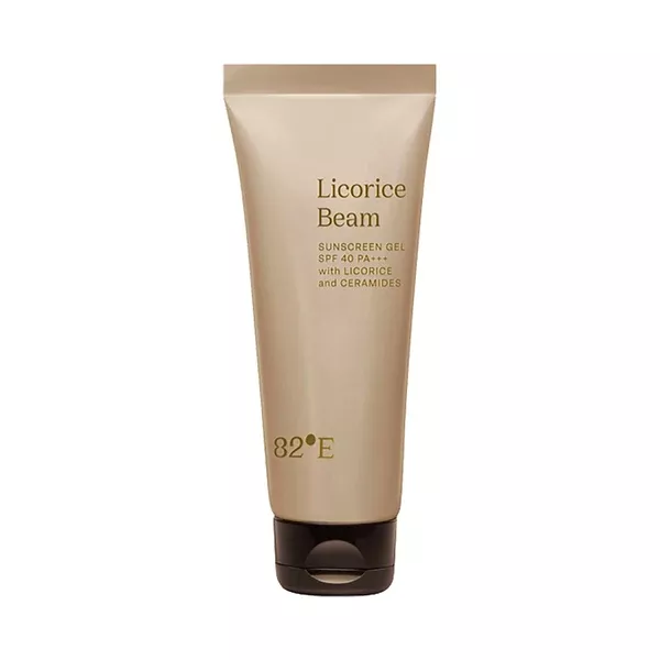 82°E By Deepika Padukone Licorice Beam SPF 40 PA+++ Sunscreen Gel With Licorice and Ceramides, UVA/UBA - 15 gm