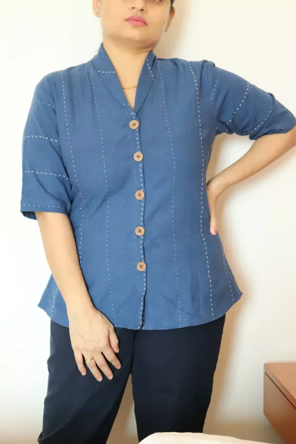 Earthyweaves Varunakrita kala Cotton Top - S