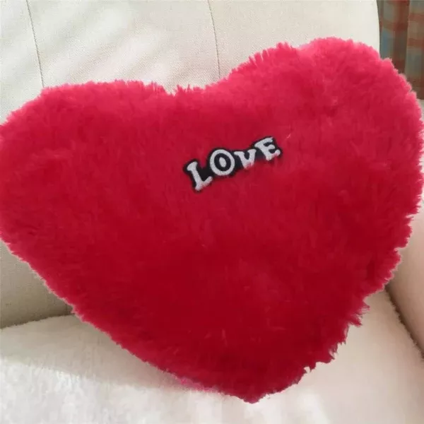 Heart Shape Pillow Fur Cushion (Red)