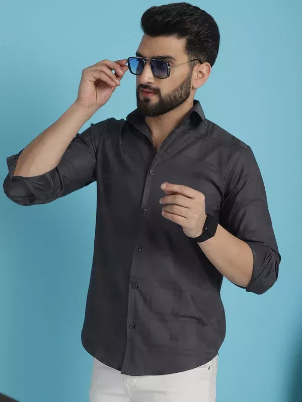 Indian Needle Men's Charcoal Grey Checked Casual Shirt - S