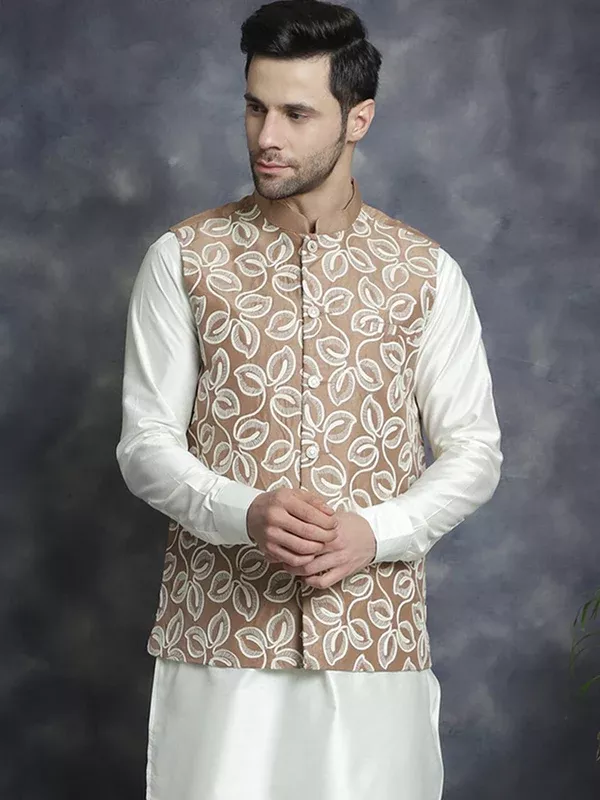 Jompers Men's embroidered Nehru Jacket - Brown - S