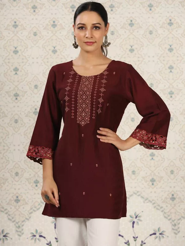 Maroon Chinon Embroidered Straight Top - Zeny - S