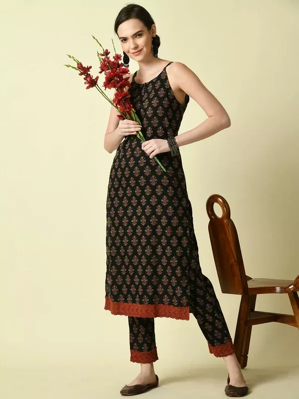 Myshka Women's Black Straight Printed Kurta - S