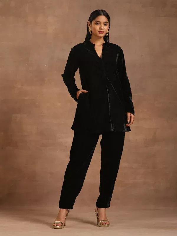 trueBrowns Black Velvet Solid Co-ord Set - 2XS