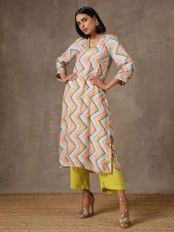 trueBrowns Multicolour Lehariya Printed Silk Kurta Pant Set - 2XS